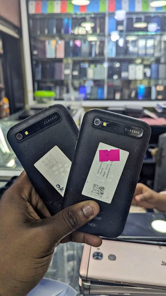 Blackberry Q20 (Classic)