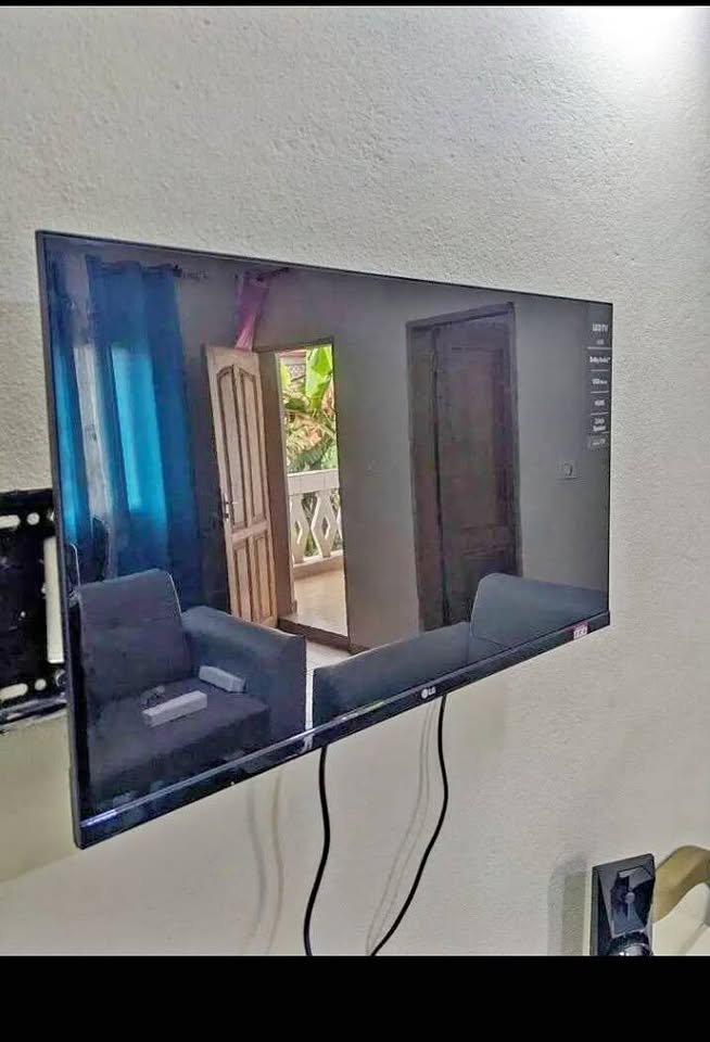 TV smart neuve à vendre 32 pouces