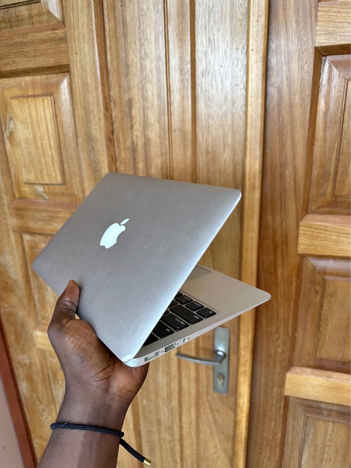 Mac book air modèle 2013