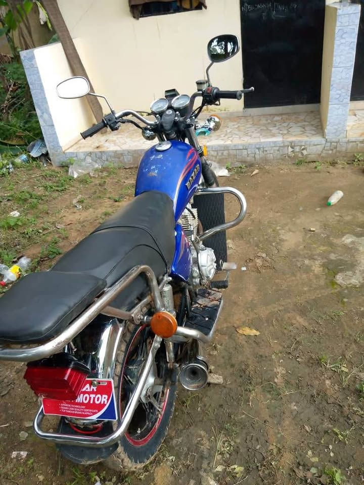 Moto à vendre à Douala