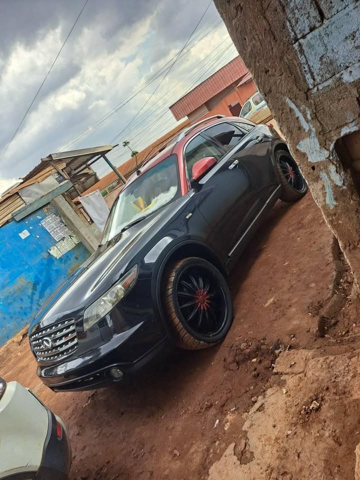 INFINITI FX35, SUV SPORT FULL OPTIONS